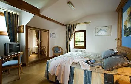 Restaurant Du Port Hotel 4*