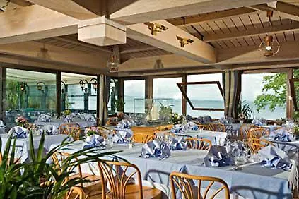 Otel Restaurant Du Port 4*