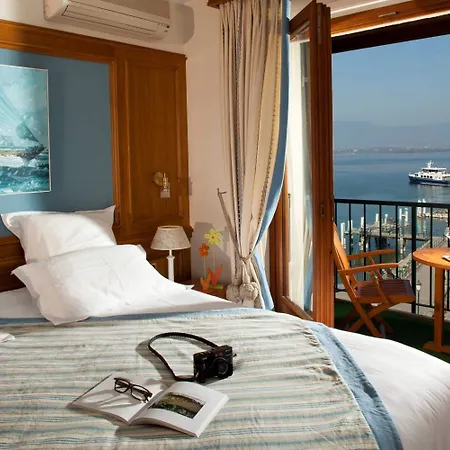 Hotel Restaurant Du Port 4*