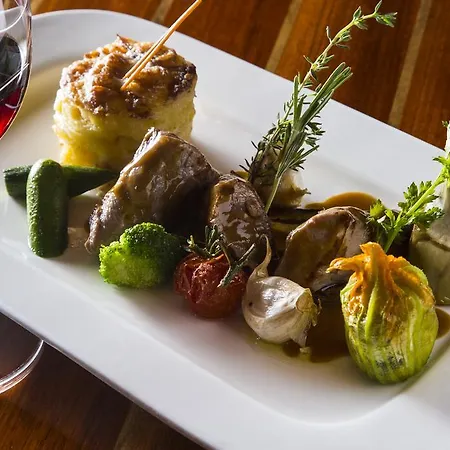 Restaurant Du Port 4*